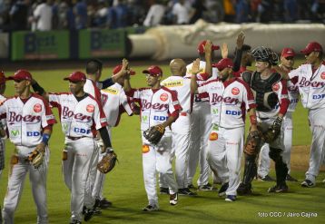 Juego inaugural de la Liga Profesional de Béisbol en nuevo Estado Nacional "Dennis Martínez"