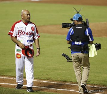 Juego inaugural de la Liga Profesional de Béisbol en nuevo Estado Nacional "Dennis Martínez"