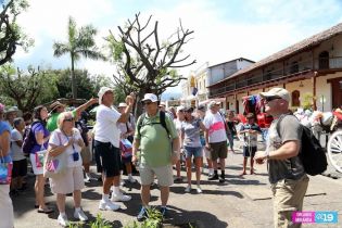 Arribo de crucero Coral Princess a San Juan del Sur