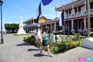 Arribo de crucero Coral Princess a San Juan del Sur
