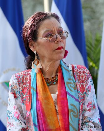 Comandante Daniel y Compañera Rosario ejercen su derecho al voto en Elecciones Municipales 2017