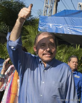 Comandante Daniel y Compañera Rosario ejercen su derecho al voto en Elecciones Municipales 2017