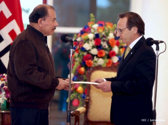 Presidente Daniel recibe Cartas Credenciales de 4 nuevos Embajadores