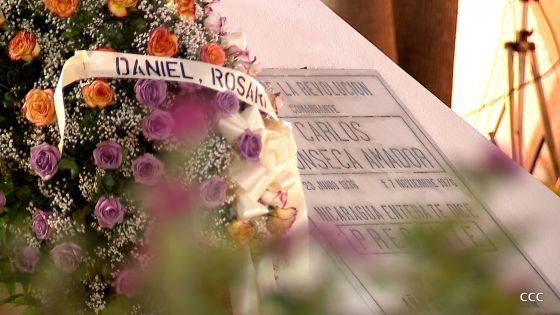 Daniel y Rosario conmemoran el 41 aniversario del paso a la inmortalidad del Comandante Carlos