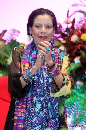 Daniel y Rosario conmemoran el 41 aniversario del paso a la inmortalidad del Comandante Carlos