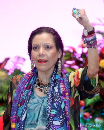 Daniel y Rosario conmemoran el 41 aniversario del paso a la inmortalidad del Comandante Carlos