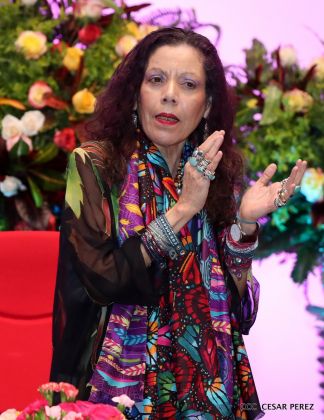 Daniel y Rosario conmemoran el 41 aniversario del paso a la inmortalidad del Comandante Carlos