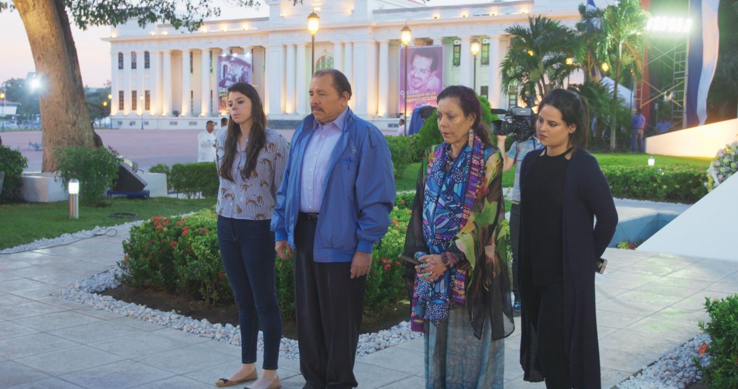 Daniel y Rosario conmemoran el 41 aniversario del paso a la inmortalidad del Comandante Carlos