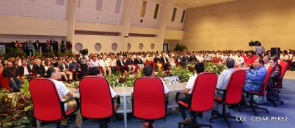 Daniel y Rosario conmemoran el 41 aniversario del paso a la inmortalidad del Comandante Carlos