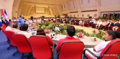 Daniel y Rosario conmemoran el 41 aniversario del paso a la inmortalidad del Comandante Carlos