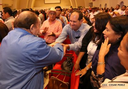 Daniel y Rosario conmemoran el 41 aniversario del paso a la inmortalidad del Comandante Carlos
