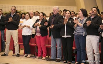 Daniel y Rosario conmemoran el 41 aniversario del paso a la inmortalidad del Comandante Carlos