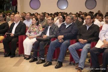 Daniel y Rosario conmemoran el 41 aniversario del paso a la inmortalidad del Comandante Carlos