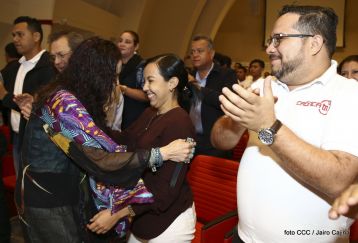 Daniel y Rosario conmemoran el 41 aniversario del paso a la inmortalidad del Comandante Carlos