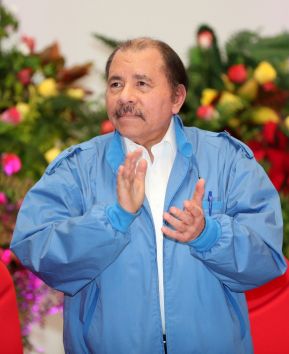 Daniel y Rosario rinden homenaje al Comandante Fidel Castro Ruz