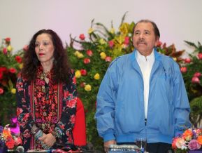 Daniel y Rosario rinden homenaje al Comandante Fidel Castro Ruz