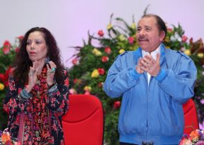 Daniel y Rosario rinden homenaje al Comandante Fidel Castro Ruz