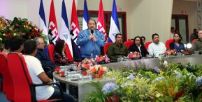 Daniel y Rosario rinden homenaje al Comandante Fidel Castro Ruz