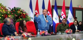 Daniel y Rosario rinden homenaje al Comandante Fidel Castro Ruz