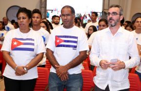 Daniel y Rosario rinden homenaje al Comandante Fidel Castro Ruz