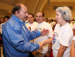 Daniel y Rosario rinden homenaje al Comandante Fidel Castro Ruz