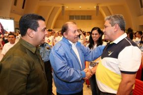 Daniel y Rosario rinden homenaje al Comandante Fidel Castro Ruz
