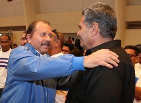 Daniel y Rosario rinden homenaje al Comandante Fidel Castro Ruz