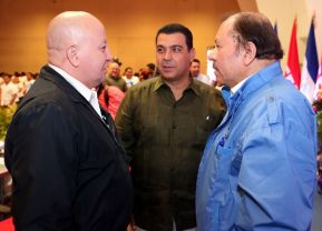 Daniel y Rosario rinden homenaje al Comandante Fidel Castro Ruz