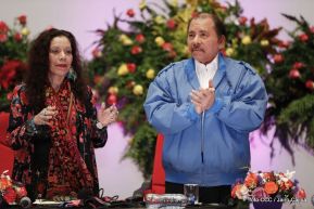 Daniel y Rosario rinden homenaje al Comandante Fidel Castro Ruz