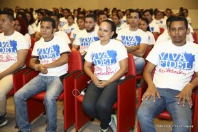 Daniel y Rosario rinden homenaje al Comandante Fidel Castro Ruz