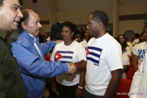 Daniel y Rosario rinden homenaje al Comandante Fidel Castro Ruz