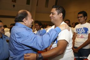 Daniel y Rosario rinden homenaje al Comandante Fidel Castro Ruz