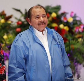 Daniel y Rosario rinden homenaje al Comandante Fidel Castro Ruz