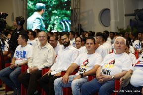 Daniel y Rosario rinden homenaje al Comandante Fidel Castro Ruz