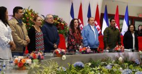 Daniel y Rosario rinden homenaje al Comandante Fidel Castro Ruz