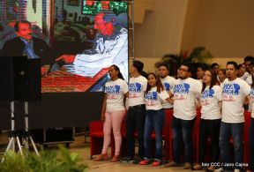 Daniel y Rosario rinden homenaje al Comandante Fidel Castro Ruz