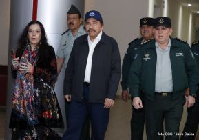 Acto de graduación de cadetes del Centro Superior de Estudios Militares “José Dolores Estrada Vado”
