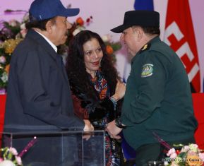 Acto de graduación de cadetes del Centro Superior de Estudios Militares “José Dolores Estrada Vado”