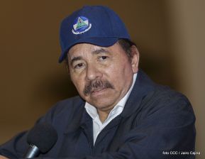 Acto de graduación de cadetes del Centro Superior de Estudios Militares “José Dolores Estrada Vado”