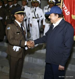 Acto de graduación de cadetes del Centro Superior de Estudios Militares “José Dolores Estrada Vado”