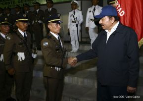 Acto de graduación de cadetes del Centro Superior de Estudios Militares “José Dolores Estrada Vado”