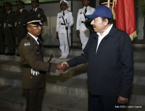 Acto de graduación de cadetes del Centro Superior de Estudios Militares “José Dolores Estrada Vado”