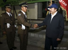 Acto de graduación de cadetes del Centro Superior de Estudios Militares “José Dolores Estrada Vado”
