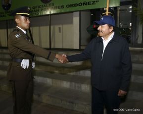 Acto de graduación de cadetes del Centro Superior de Estudios Militares “José Dolores Estrada Vado”