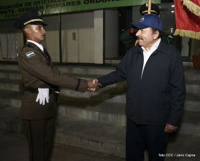 Acto de graduación de cadetes del Centro Superior de Estudios Militares “José Dolores Estrada Vado”