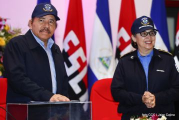 Acto de la Vigésima Promoción de Damas y Caballeros Cadetes de la Academia de Policía "Walter Mendoza Martínez"