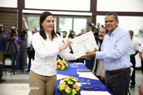 CSE juramenta a autoridades locales electas en Managua, León, Chinandega y IV Región
