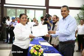 CSE juramenta a autoridades locales electas en Managua, León, Chinandega y IV Región