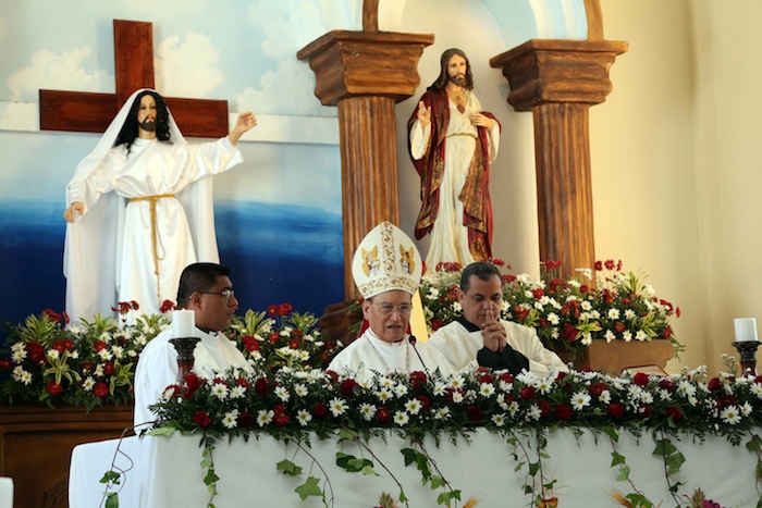 Cardenal Miguel celebra Eucaristía en honor a la Divina Misericordia