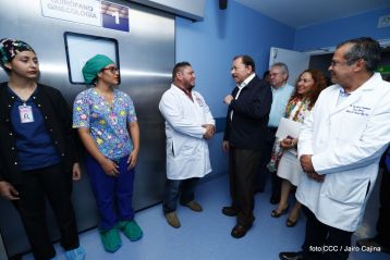 Inauguración del moderno hospital Fernando Vélez Paiz